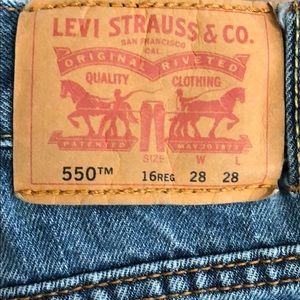 Levi’s 550 relaxed fit 28/28 (aka: 16 reg)